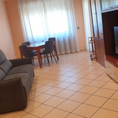 Le Marille Villa Lido di Ostia Luaran gambar